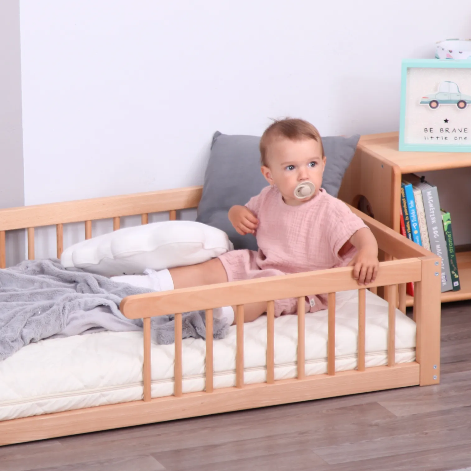 Solid beech FLOORbed with slatted base, safe low height, 140×70, cosy kids room
