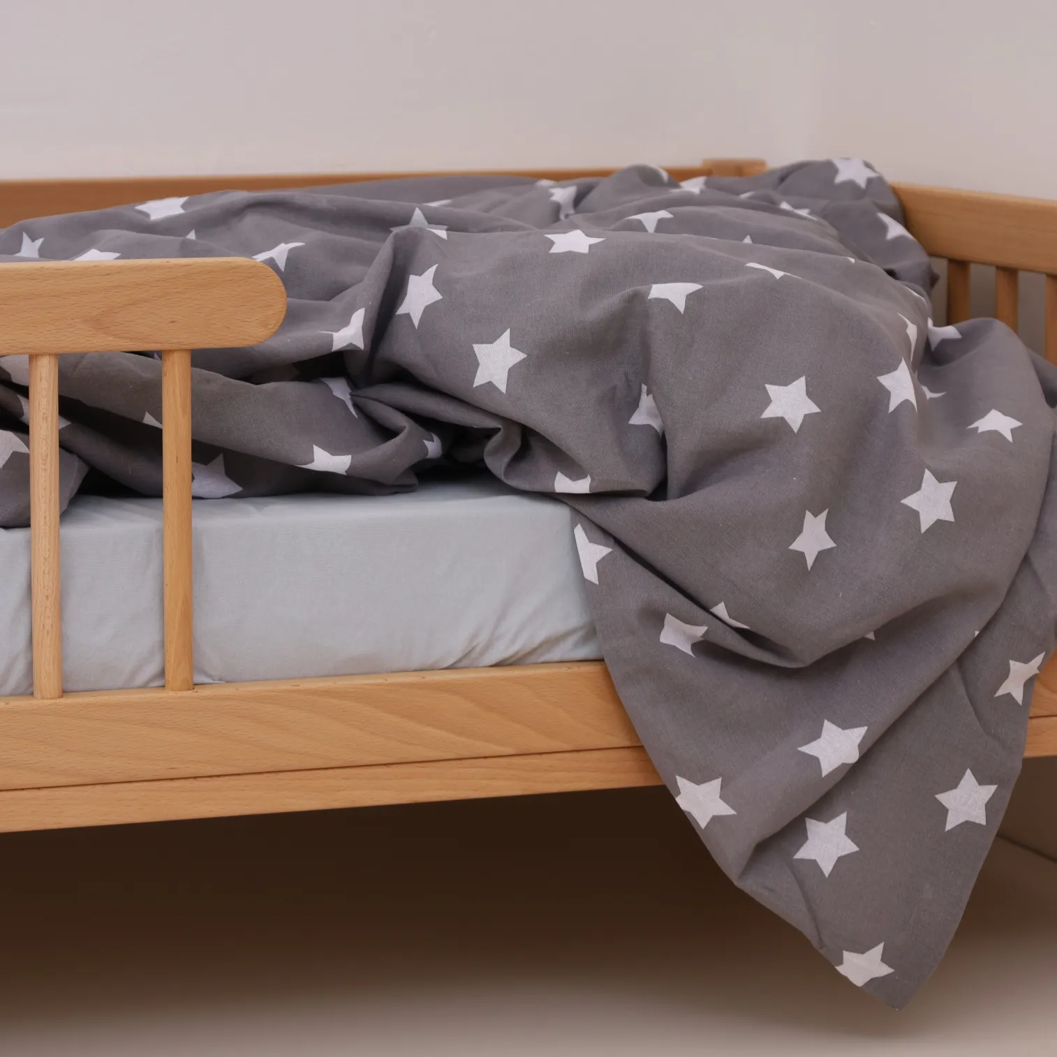 MONTEbed with rails and slatted bed base - detail