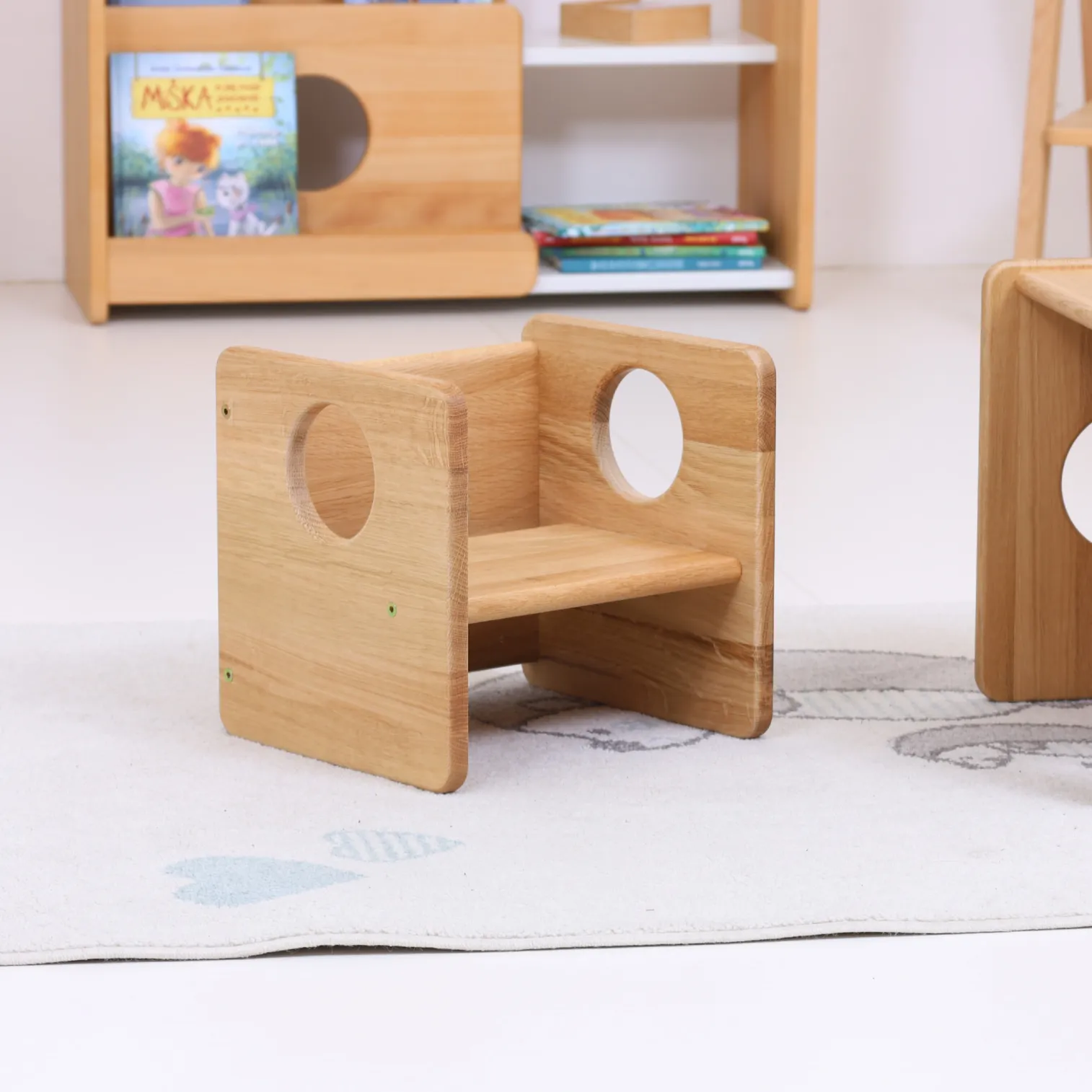 LUXURY OAK COLLECTION ! Little set of cUbe chairs - for 0,5-2,5 years